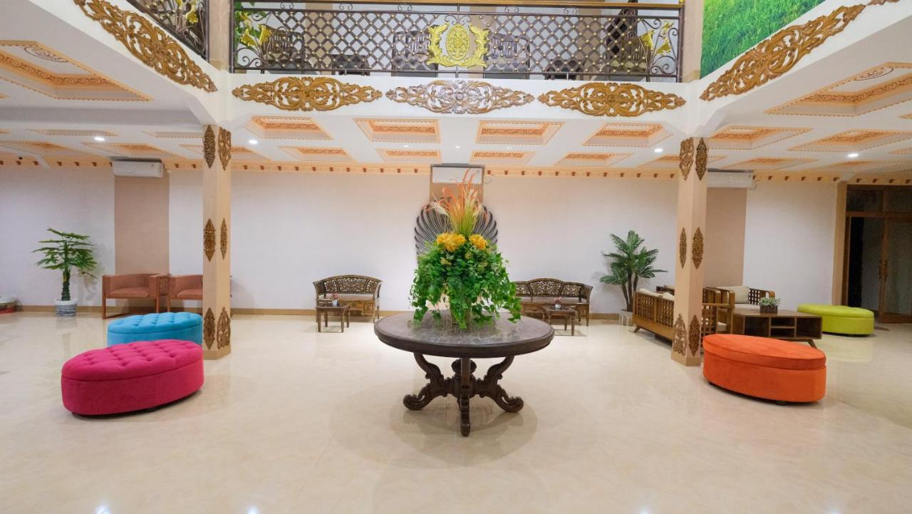 יוגיאקרטה Sartini Inn Jogja מראה חיצוני תמונה