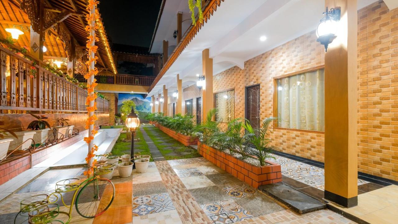 יוגיאקרטה Sartini Inn Jogja מראה חיצוני תמונה