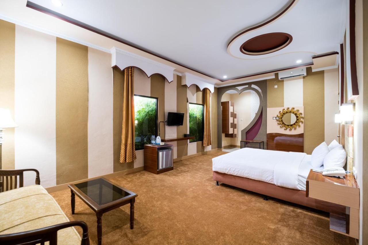 יוגיאקרטה Sartini Inn Jogja מראה חיצוני תמונה