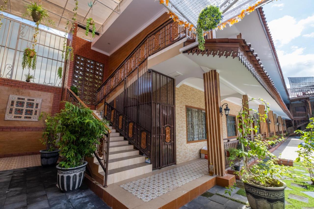 יוגיאקרטה Sartini Inn Jogja מראה חיצוני תמונה