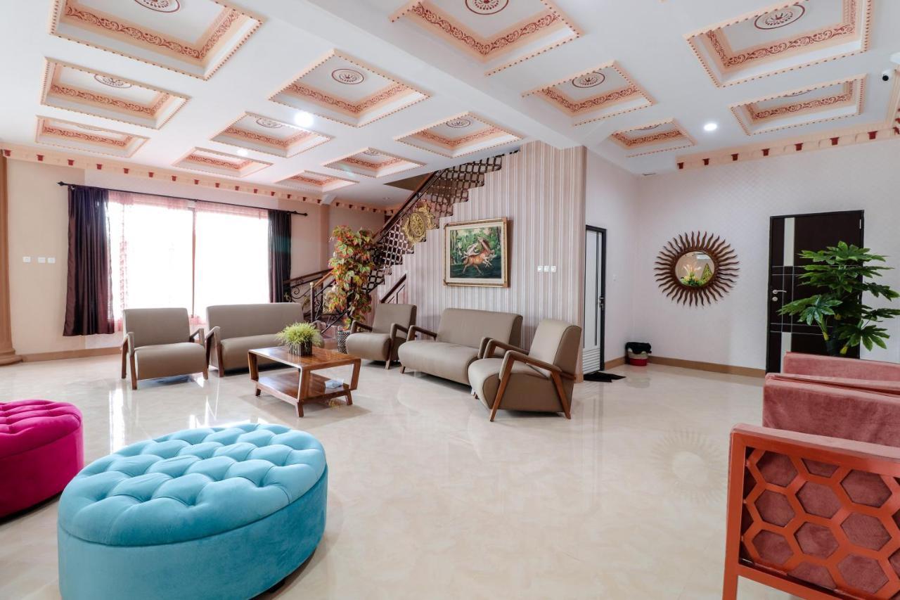 יוגיאקרטה Sartini Inn Jogja מראה חיצוני תמונה