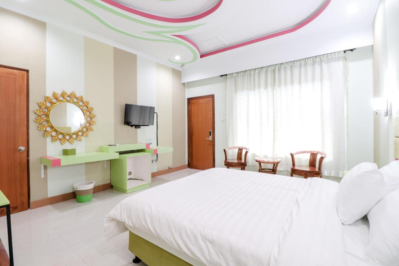 יוגיאקרטה Sartini Inn Jogja מראה חיצוני תמונה