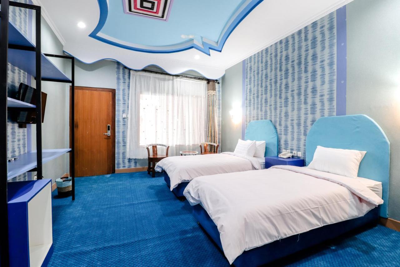 יוגיאקרטה Sartini Inn Jogja מראה חיצוני תמונה